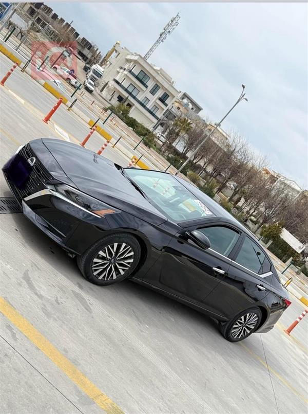 Nissan for sale in Iraq